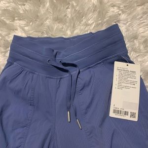 BRAND NEW LULULEMON DANCE STUDIO JOGGER